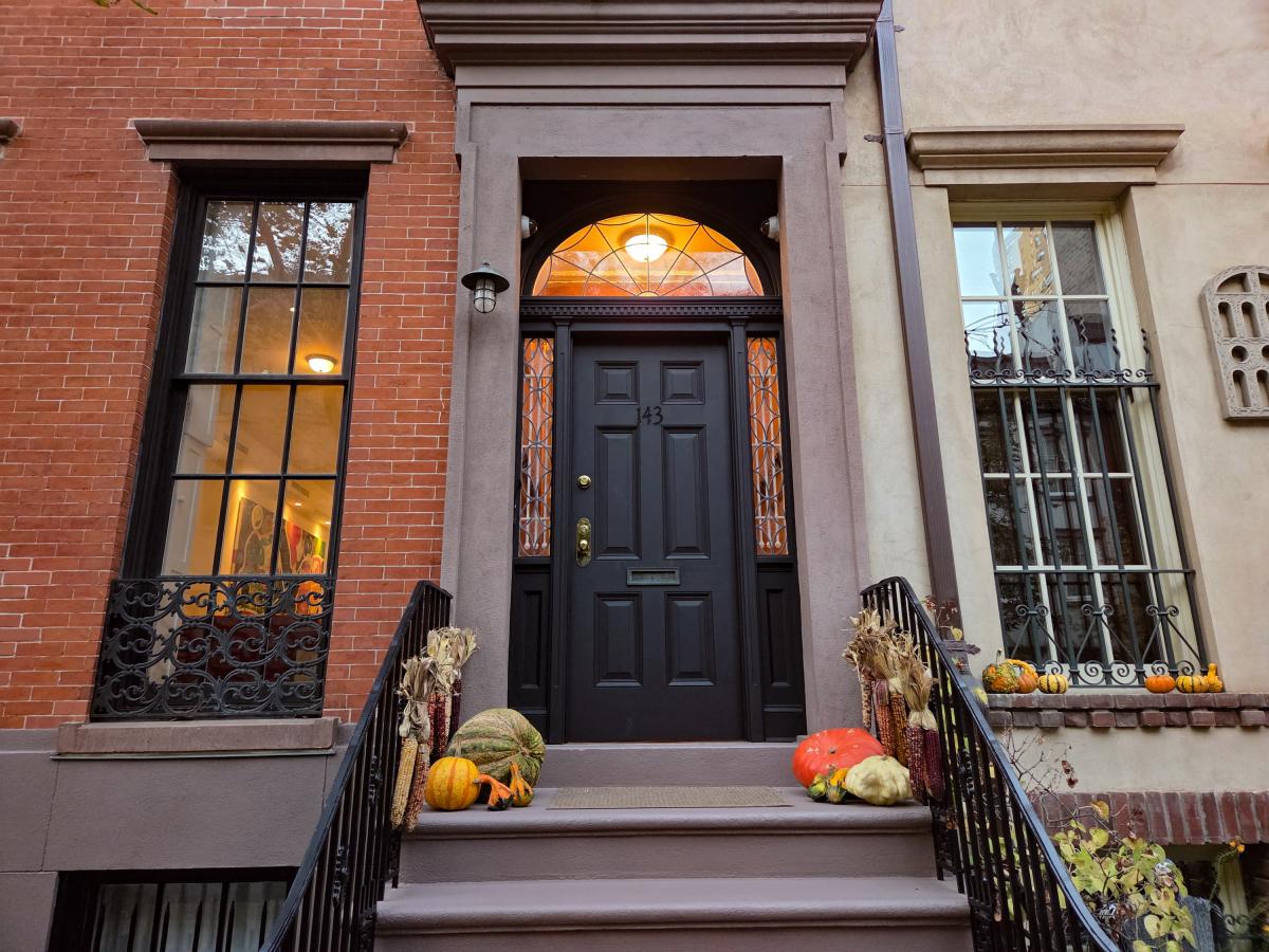 A simple fall display