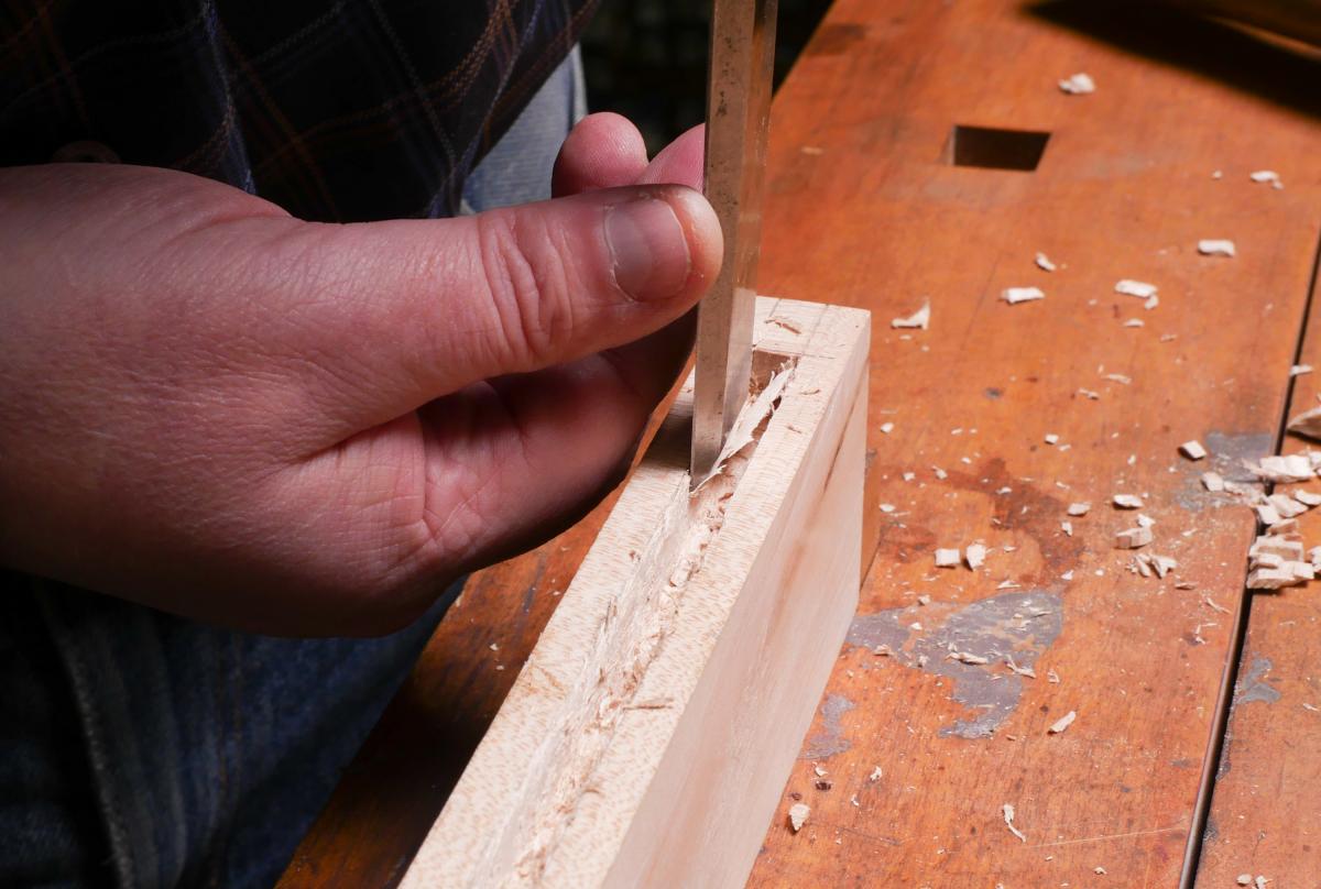How to Cut a Groove in a Frame By Hand and Without a Plow Plane  10