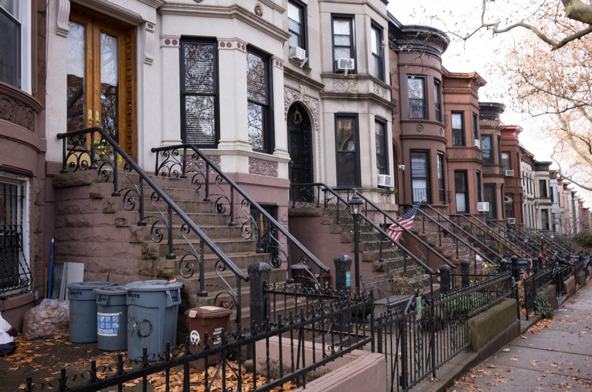 The Private Townhouses of Brooklyn's Sunset Park  7