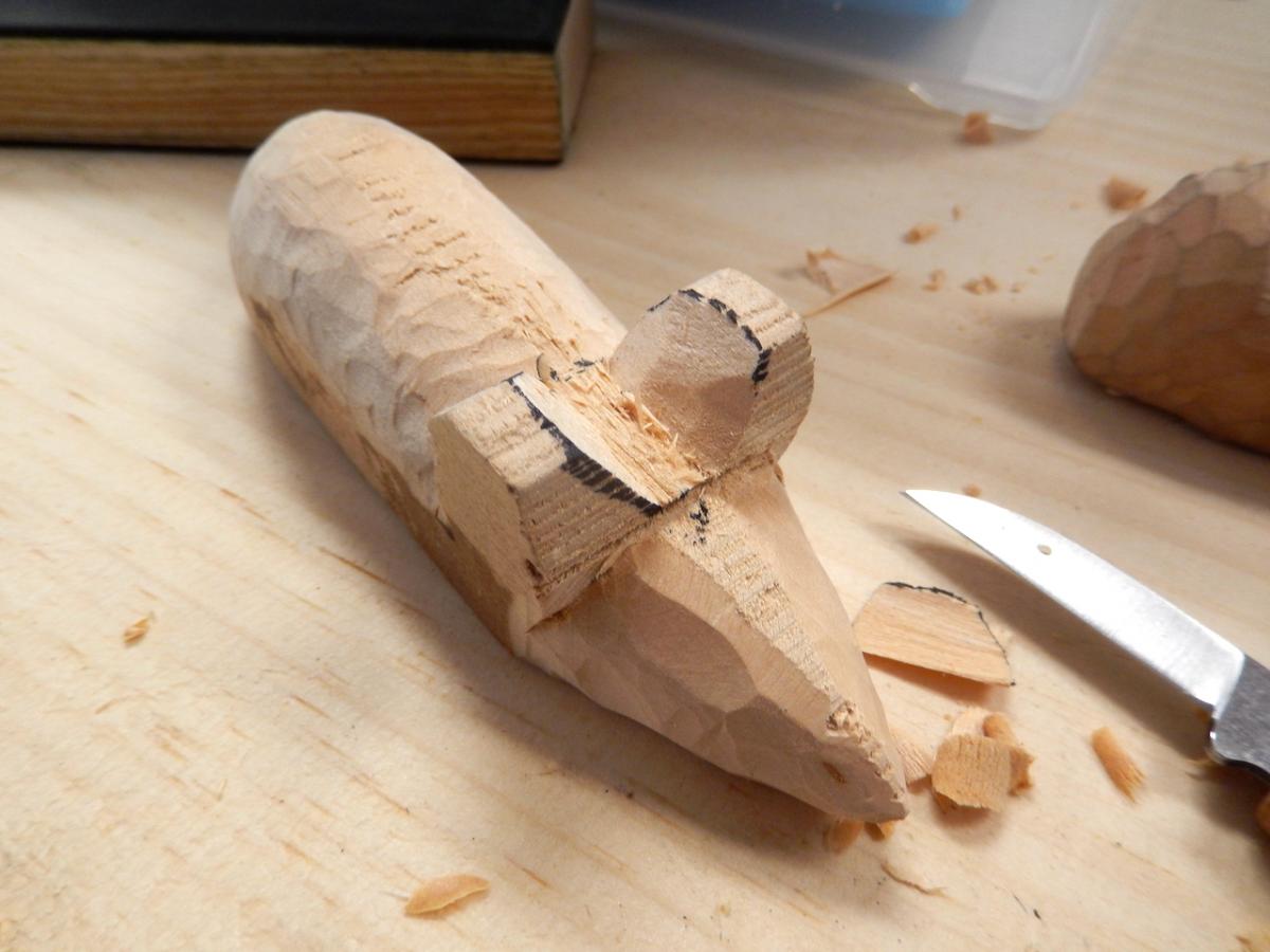 Carving a Mouse (The Teaching of Whittling This Fall - Continued pt3) 6