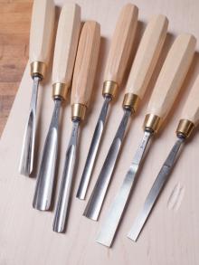 7 piece basic set no carving roll