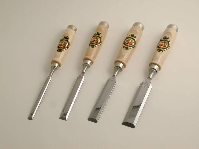 Bevel Edge Chisels by Two Cherries